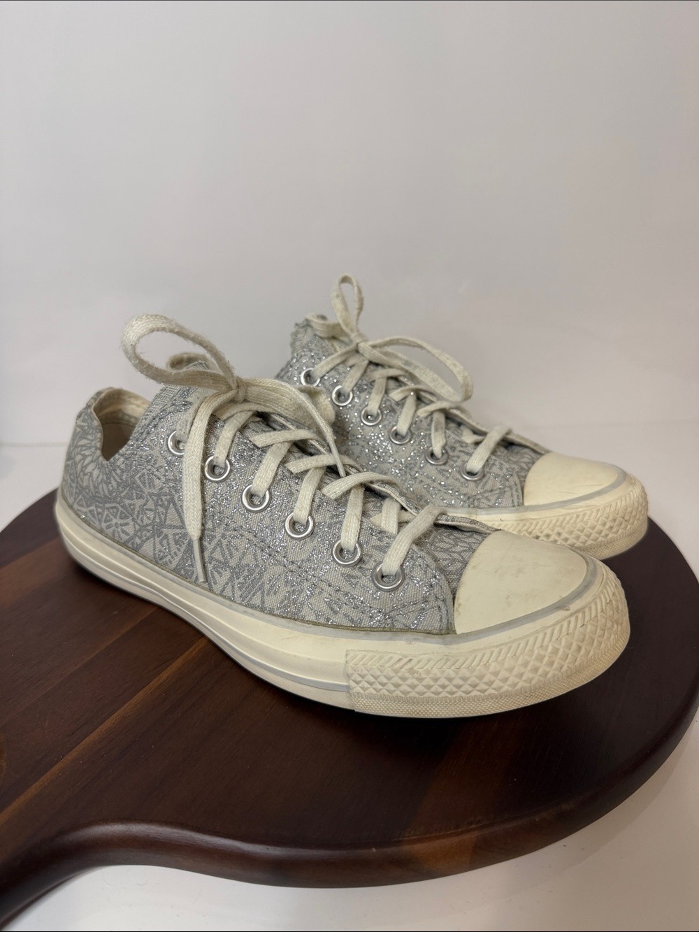 Converse Chuck Taylor All Star Metallic Silver Glitter Low Top Sneakers Size 7.5